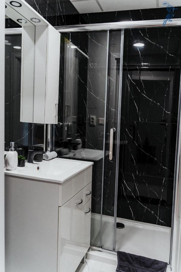 Dudok House Aparthotel Zilina Bagian luar foto